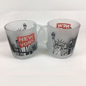 New York Frosted Glass Coffee Mugs  Set of 2 Vintage Souvenir Statue Of Liberty